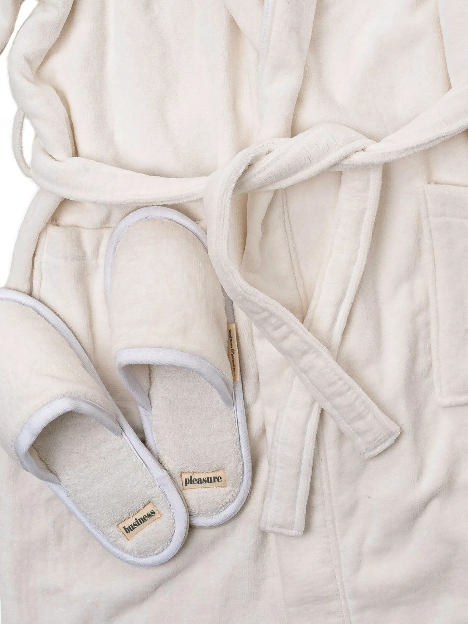 Robe & Slipper Set - Antique White^Business & Pleasure Co. Online