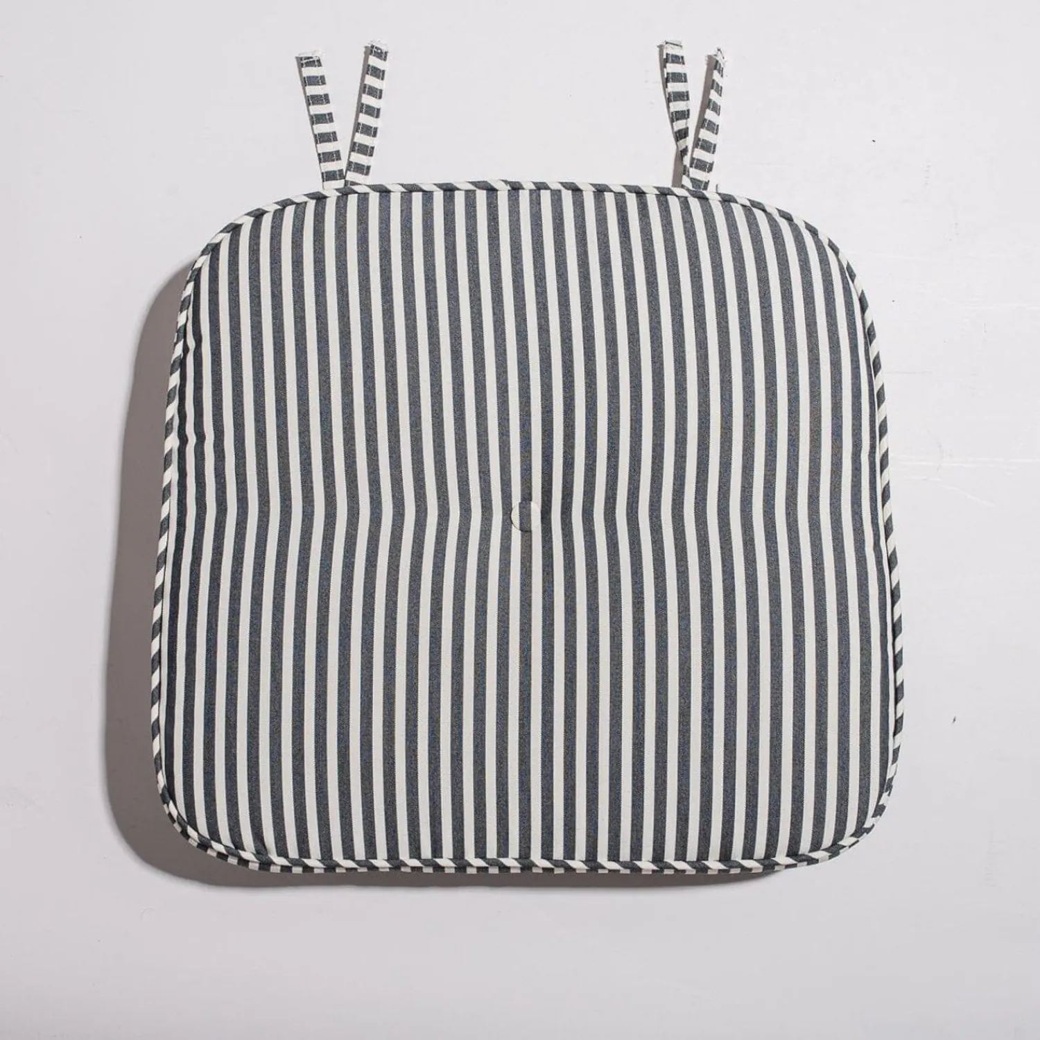 The Al Fresco Chair Cushion - Lauren'S Navy Stripe^Business & Pleasure Co. Online